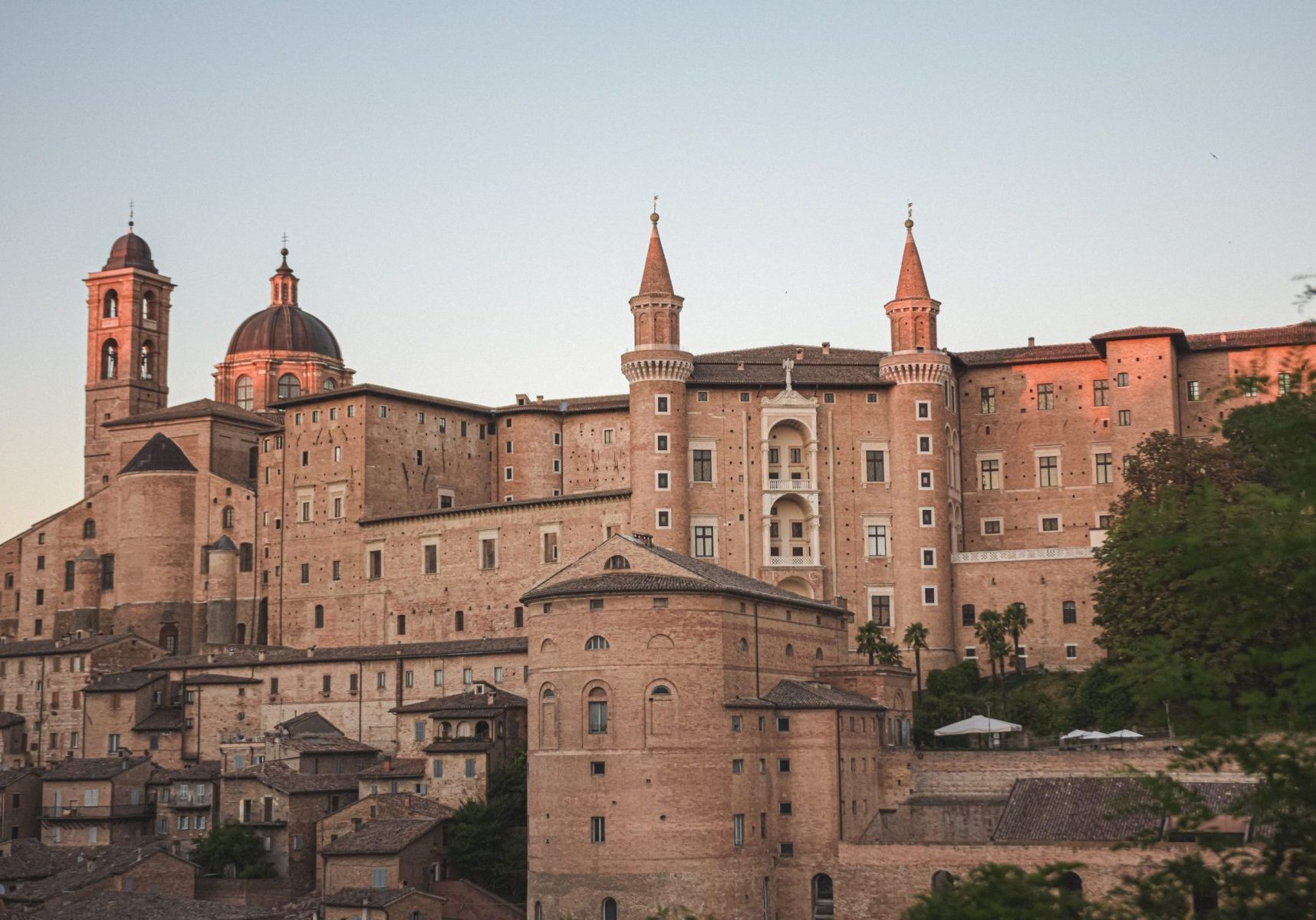 skyline of city peso Urbino